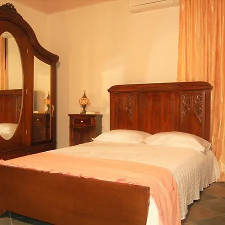 Four Seasons Mansion Вилла Вотон